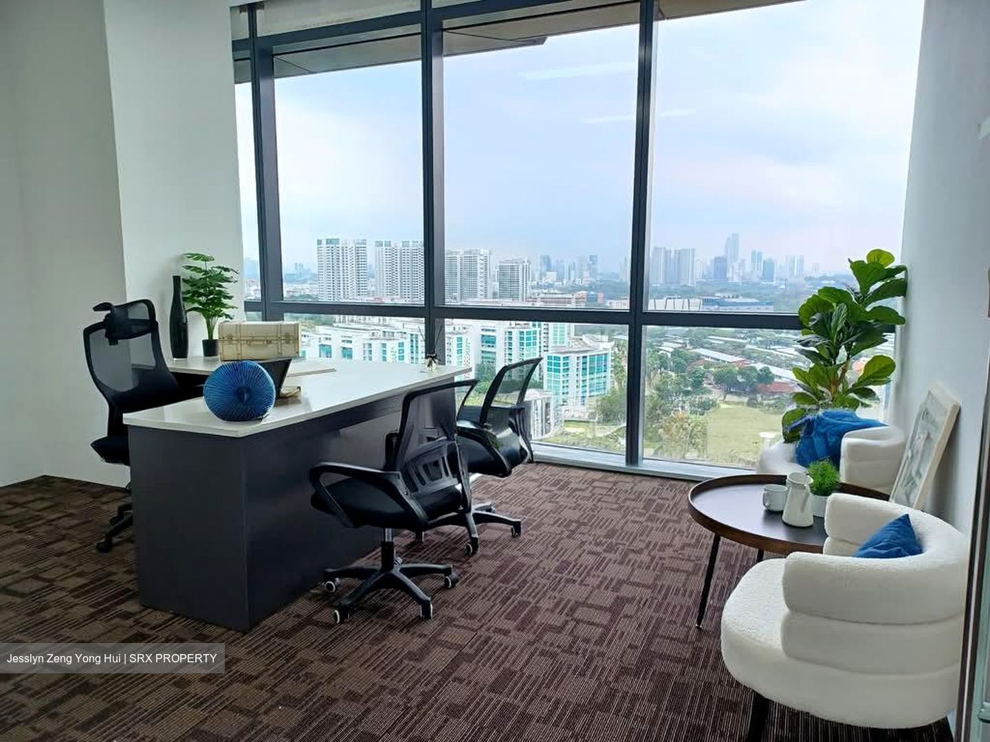 Woods Square (D25), Office #554086801